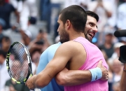 开云-关于德约科维奇巅峰对决，穆雷与90激战篮网分钟，赛况扑朔迷离胜负难料！的信息